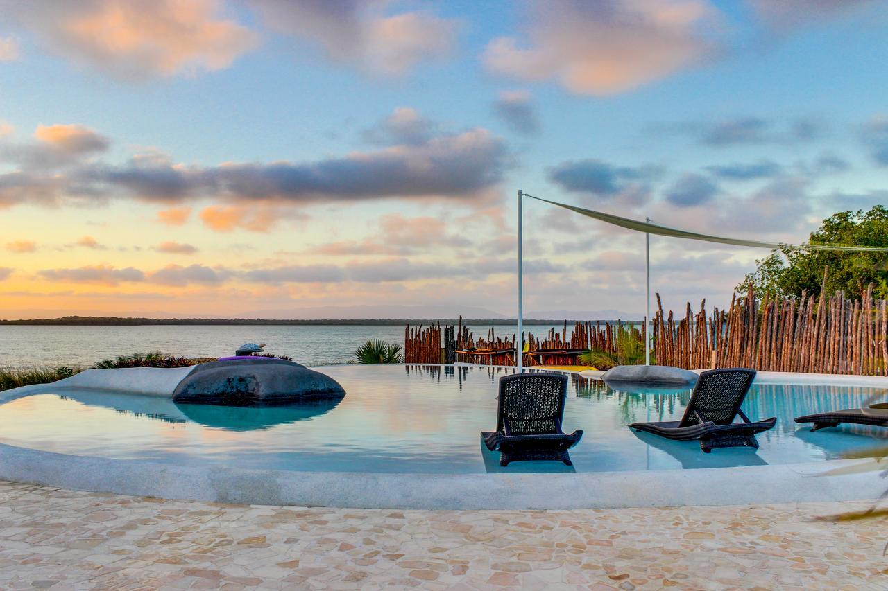 Swan Villas Maya Beach Exteriér fotografie
